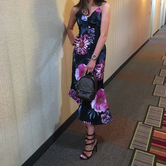 Keepsake dress - Picture 2 of 4